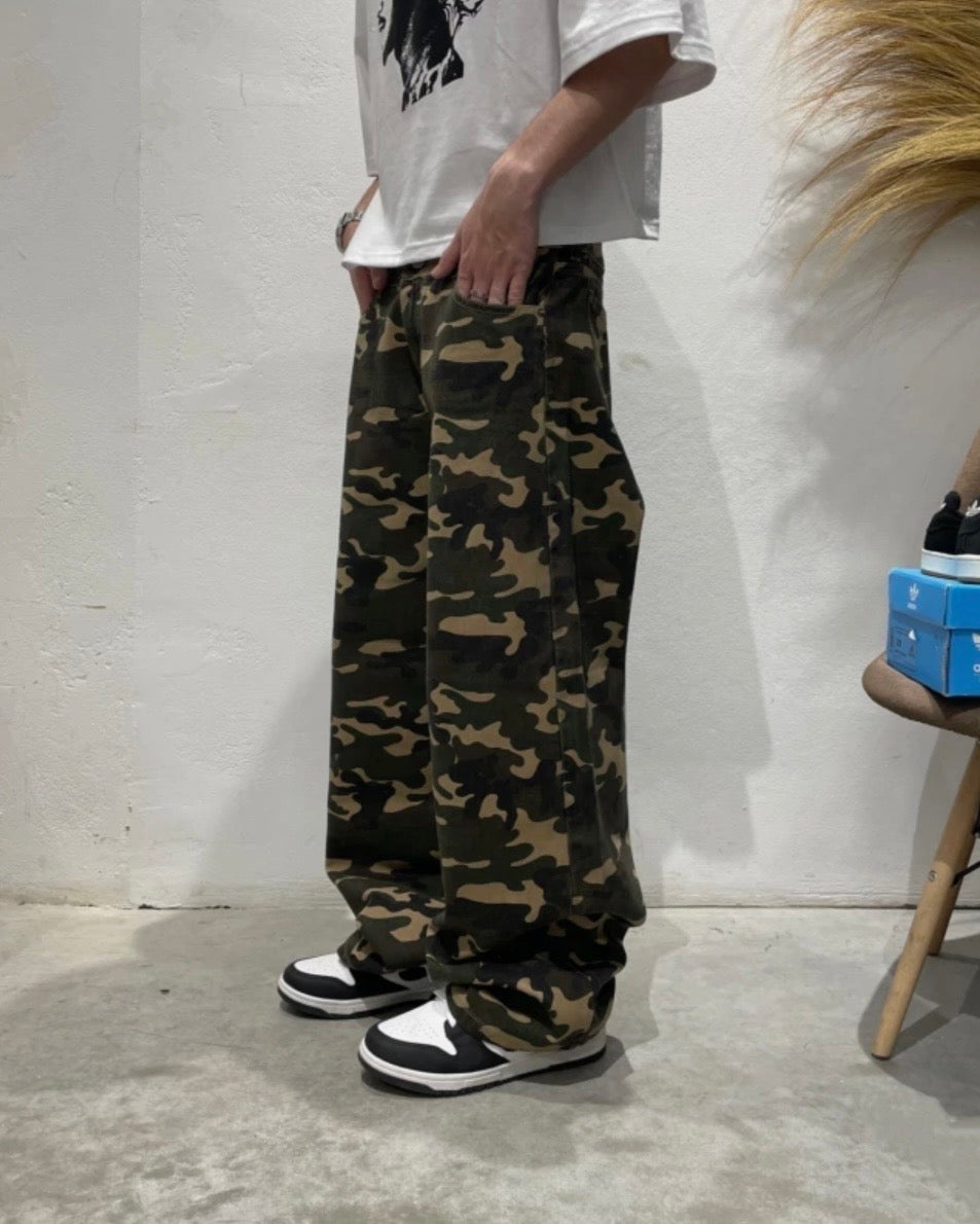 Pantalón Baggy Camuflado