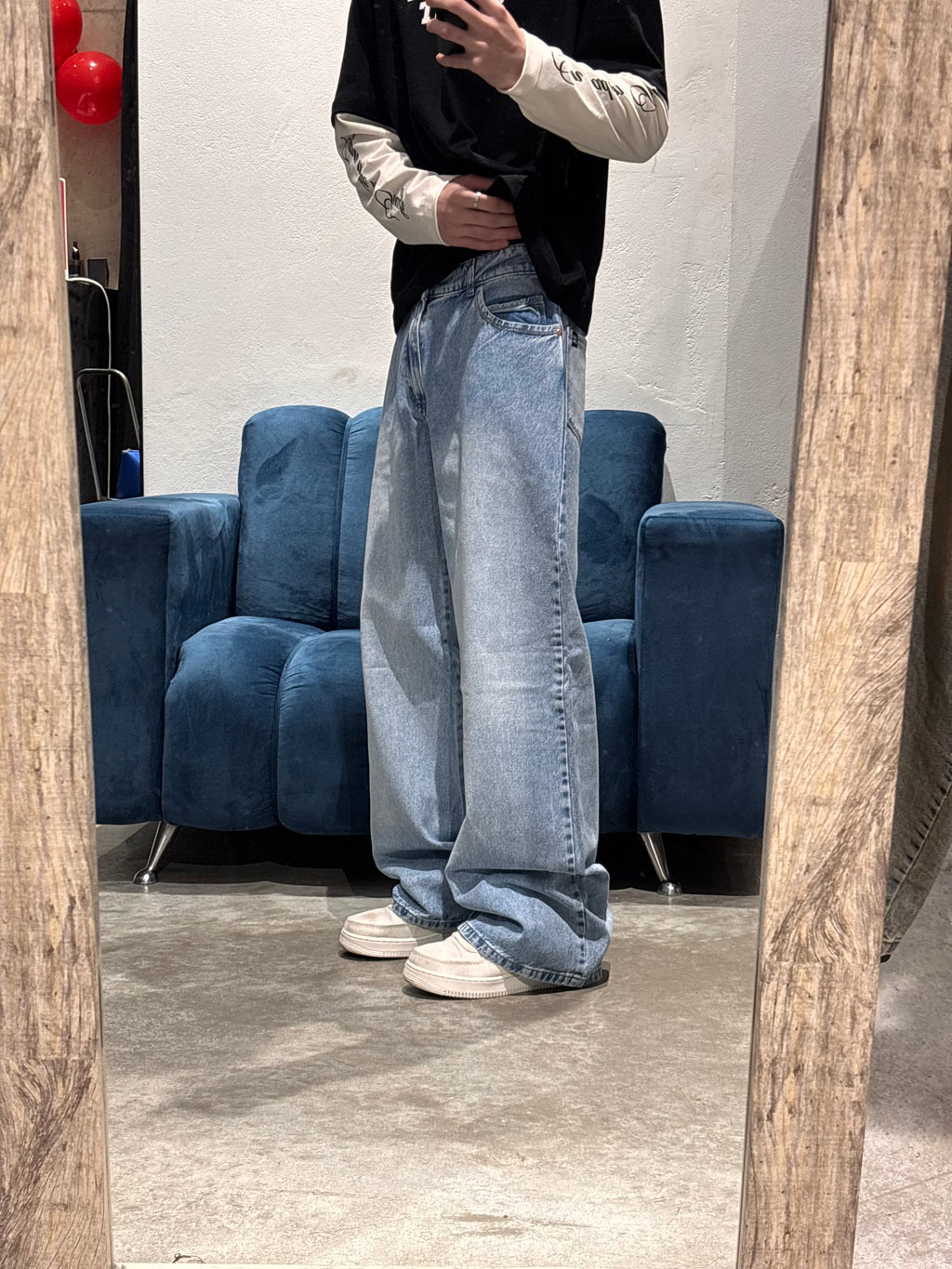 Pantalón De Corte Recto Celeste