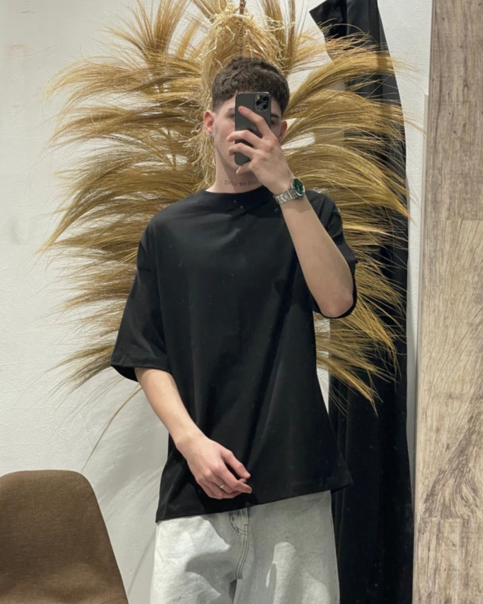 Remera Básica Oversize Negra Premium