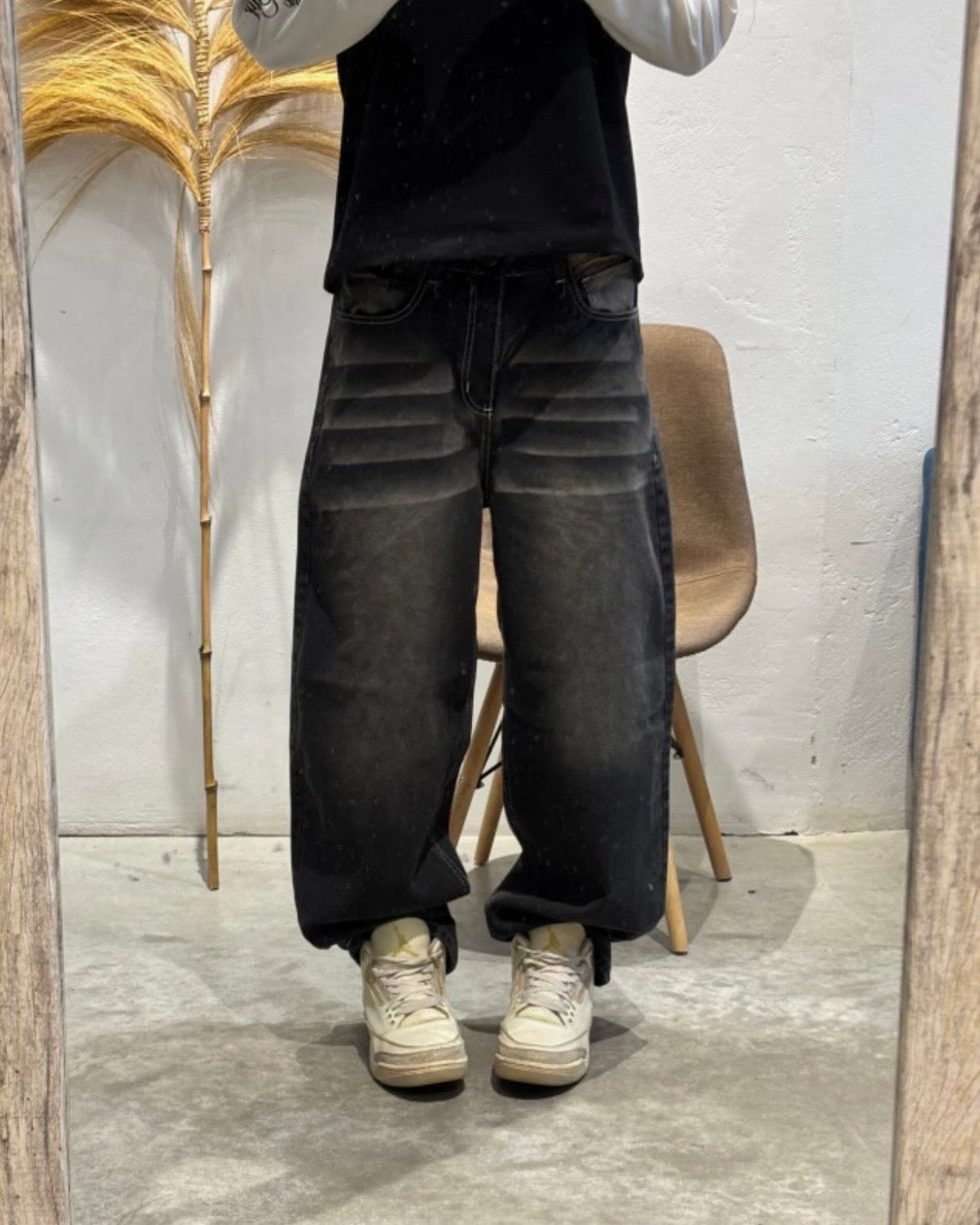 Pantalón Baggy Bordado Ferrari