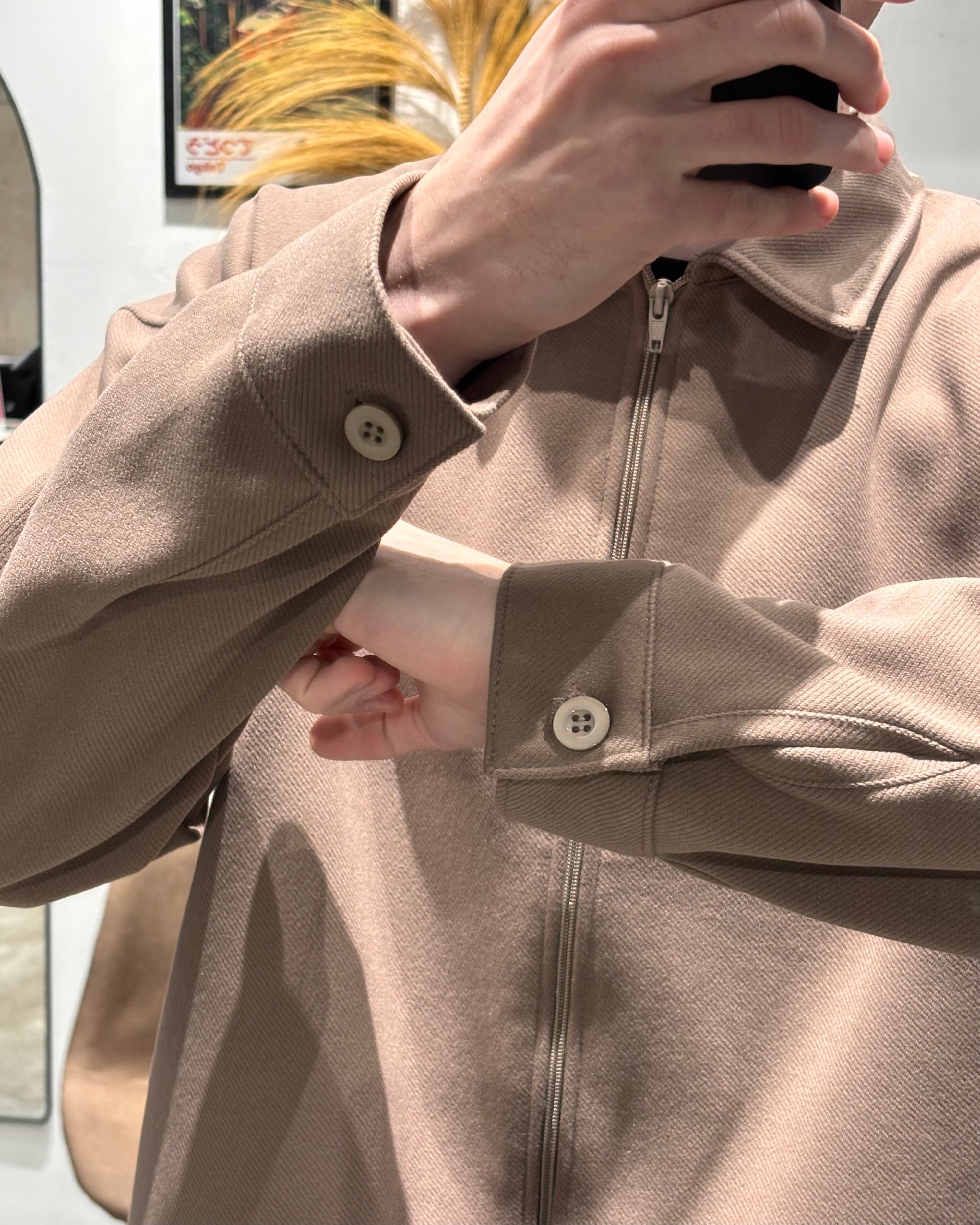 Campera Minimalista Valentino Marrón