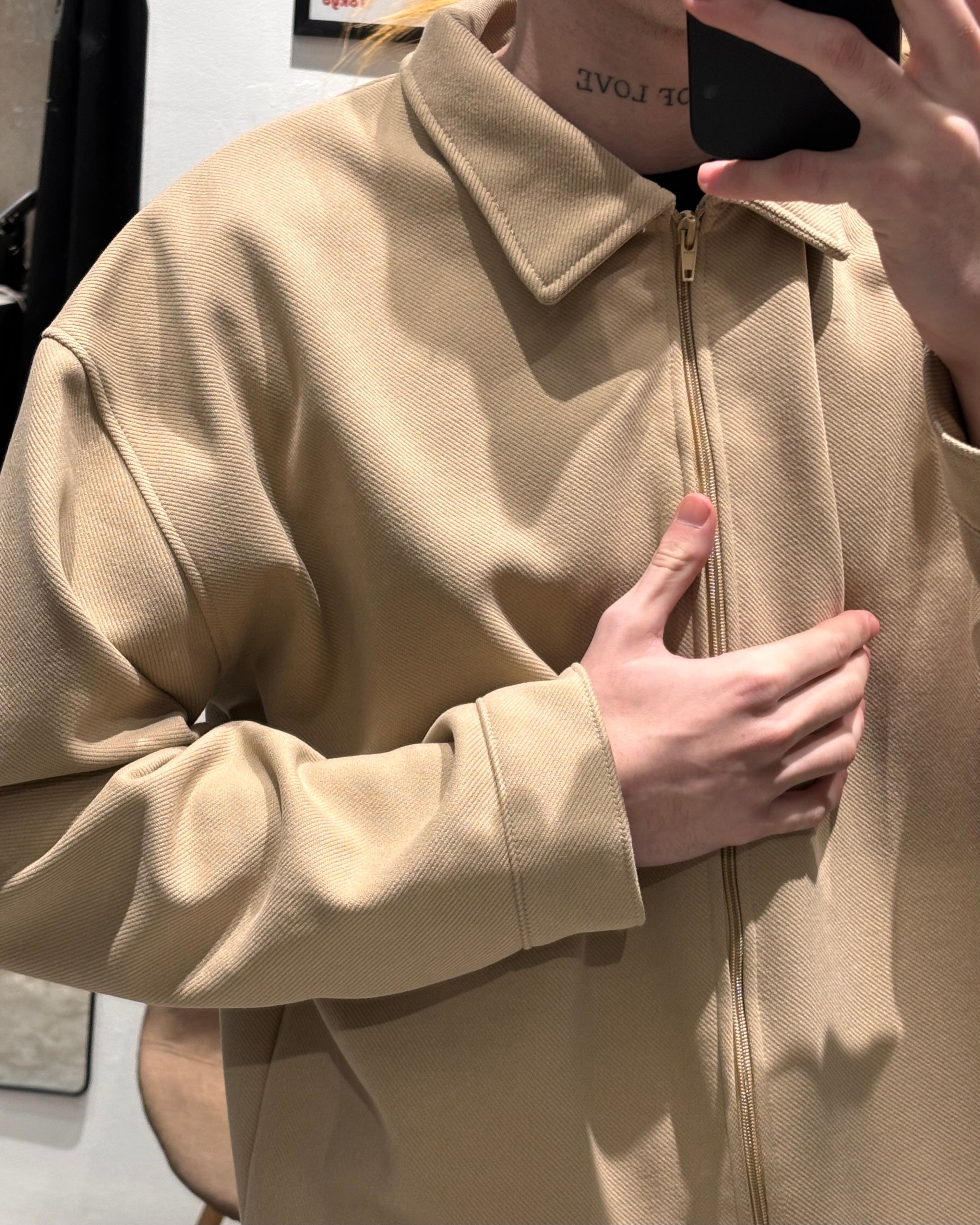 Campera Minimalista Valentino Beige