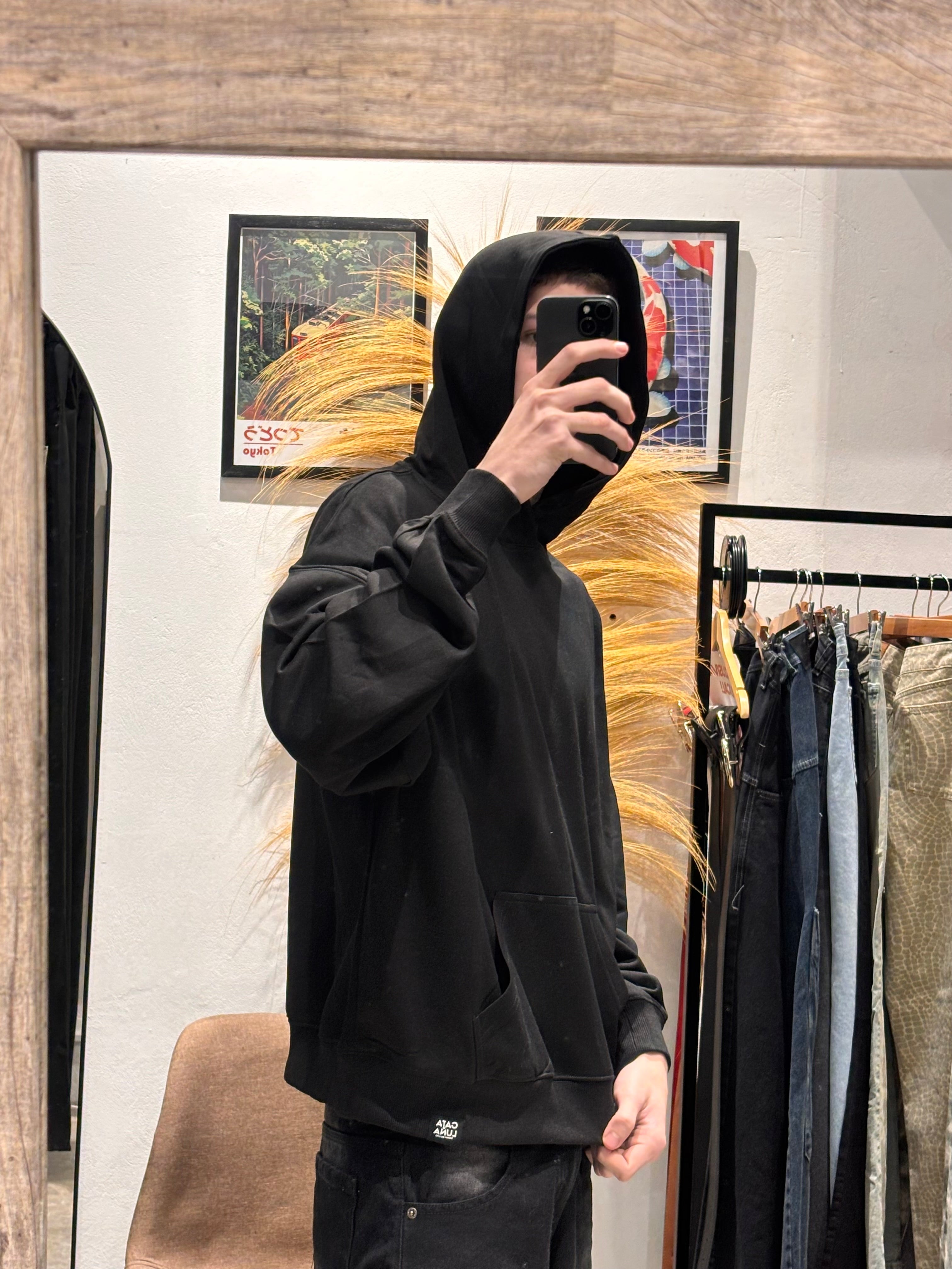 Hoodie Rústico Essentials Negro