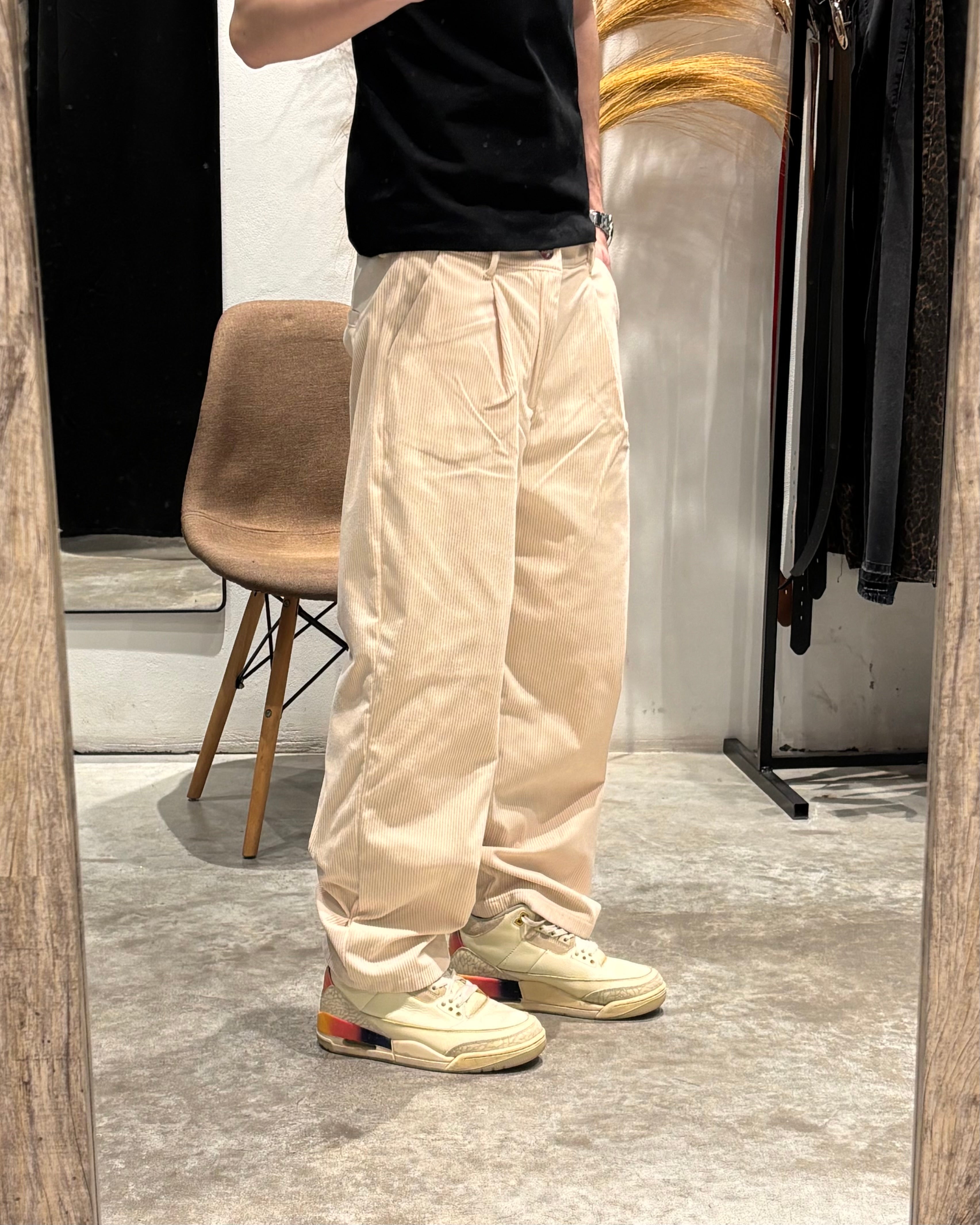 Pantalón Baggy Corderoy Crema
