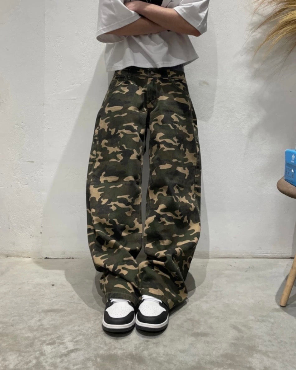 Pantalón Baggy Camuflado