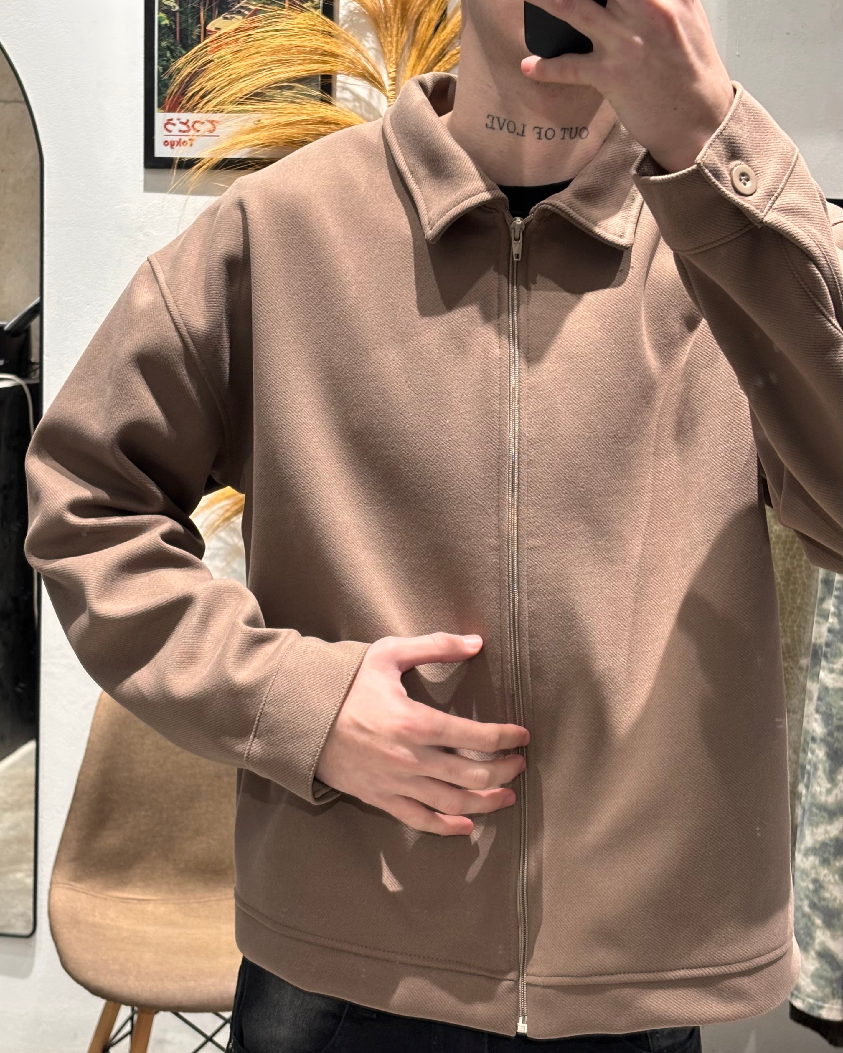 Campera Minimalista Valentino Marrón