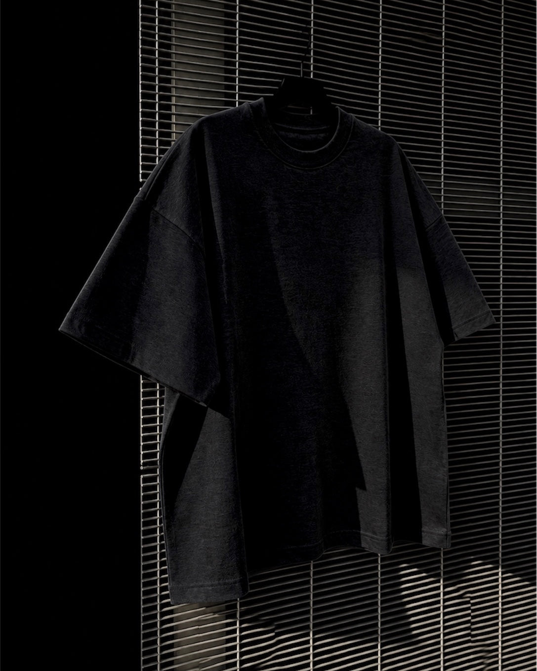 Remera Básica Boxy Negra
