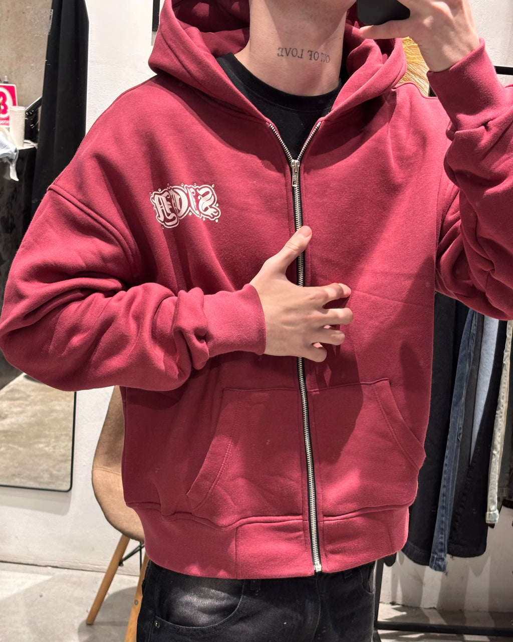 Campera Boxy Con Strass Bordó