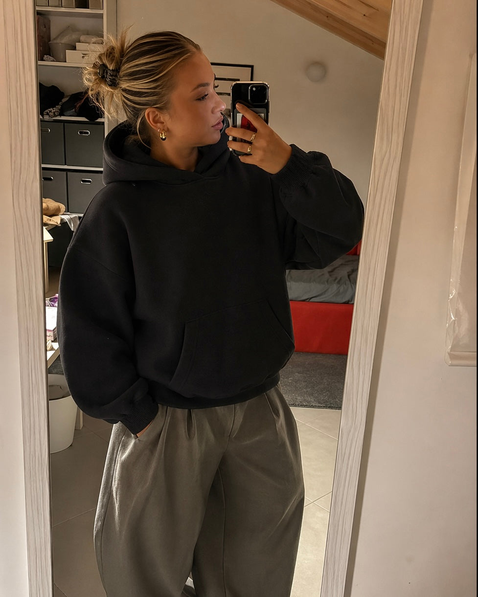 Hoodie Negro Básico
